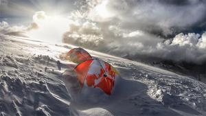winter camping backpacking tahoe