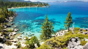 gin and tonic kayaking in lake tahoe